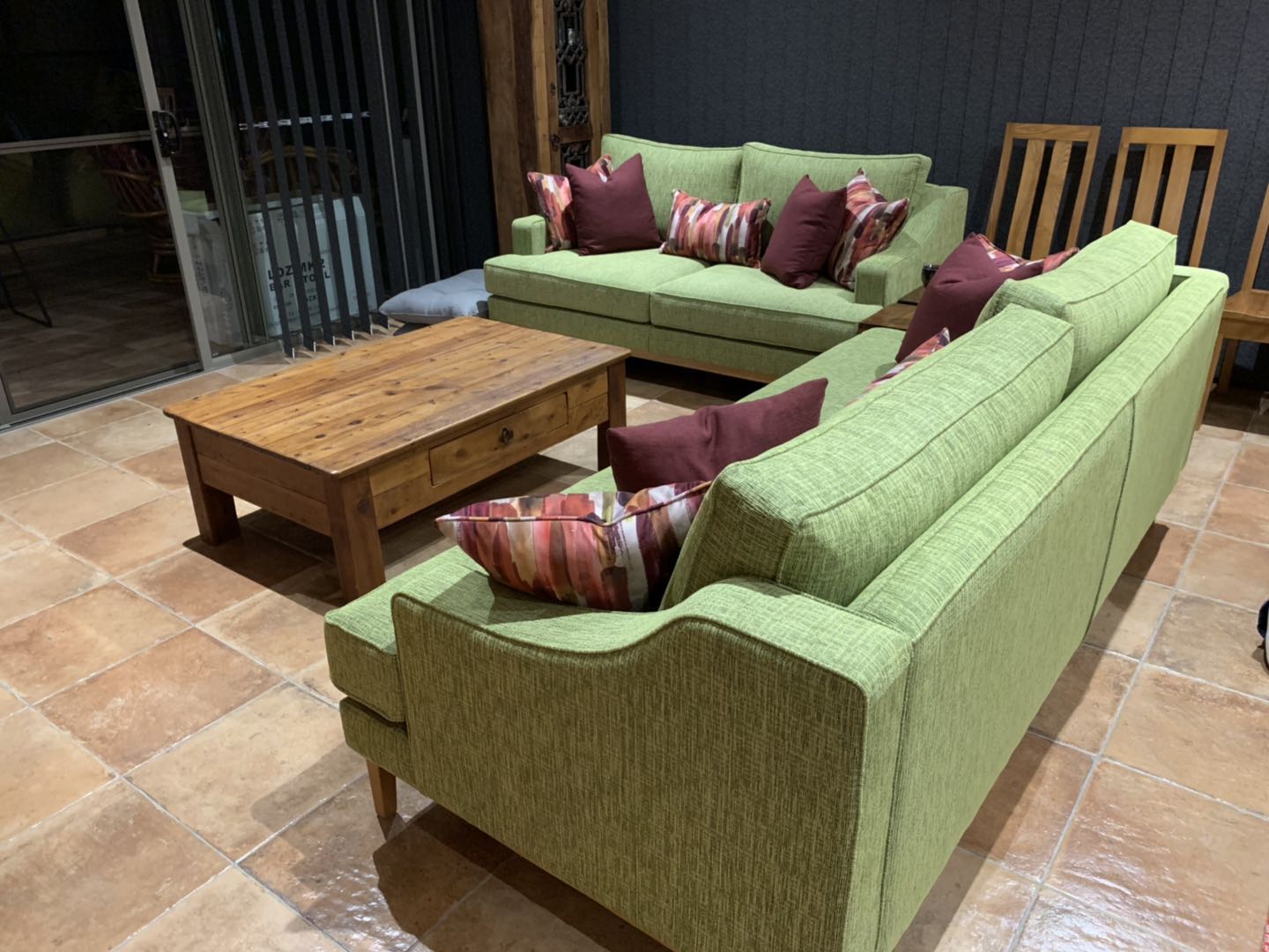 9d23241737c0ccc3f22b1efc1383f59 Castle Hill Furniture