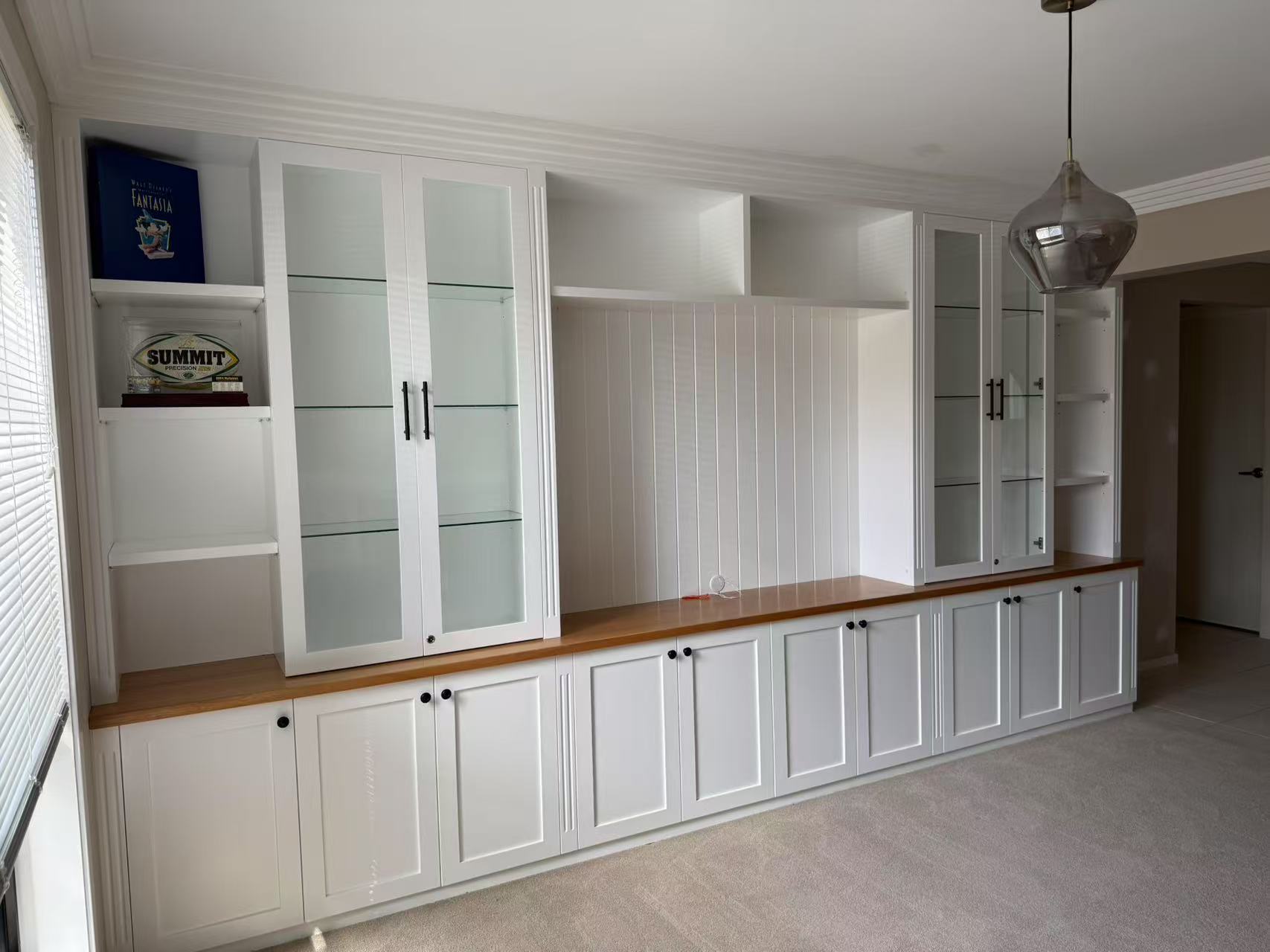 Ridgewell 2.0 Hampton Style Entertainment Wall Unit