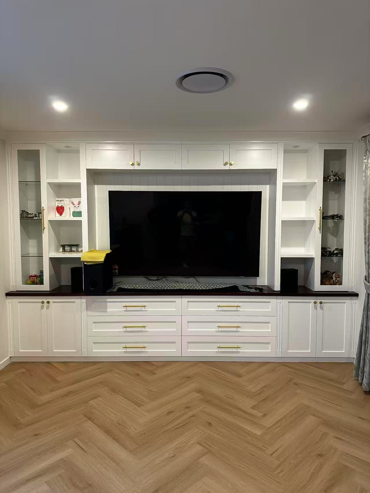 Oakridge hampton Style Entertainment Wall UNIT