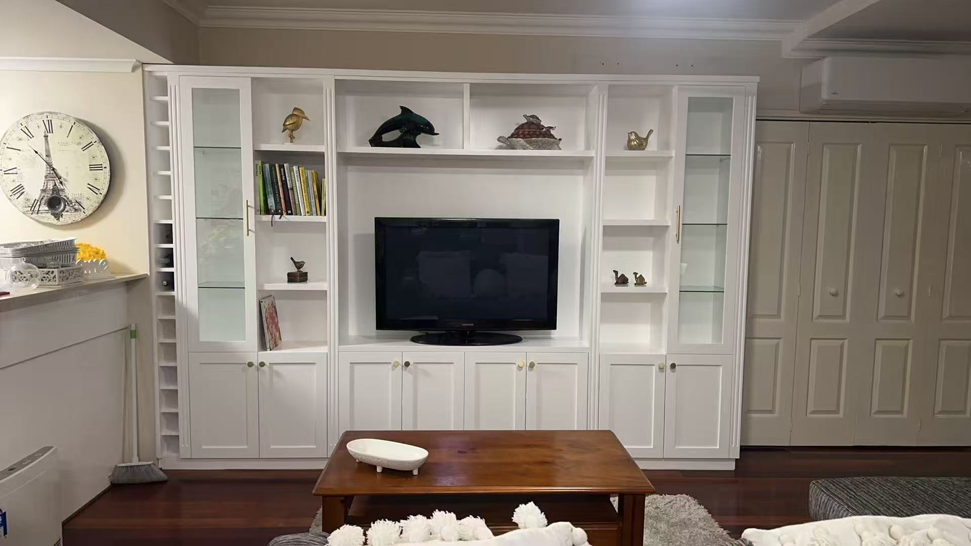 Winbrook Hampton Style Entertainment Wall Unit
