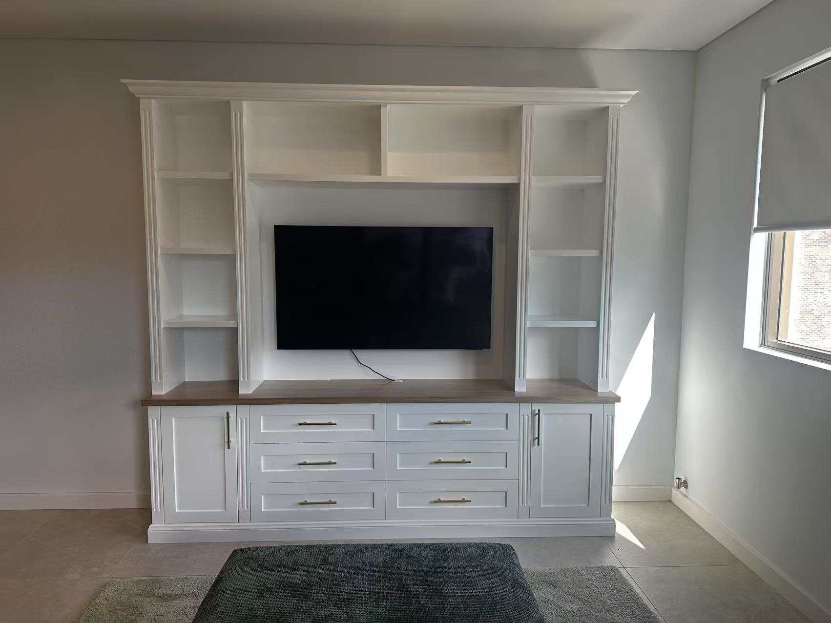 Oakridge Wall Unit